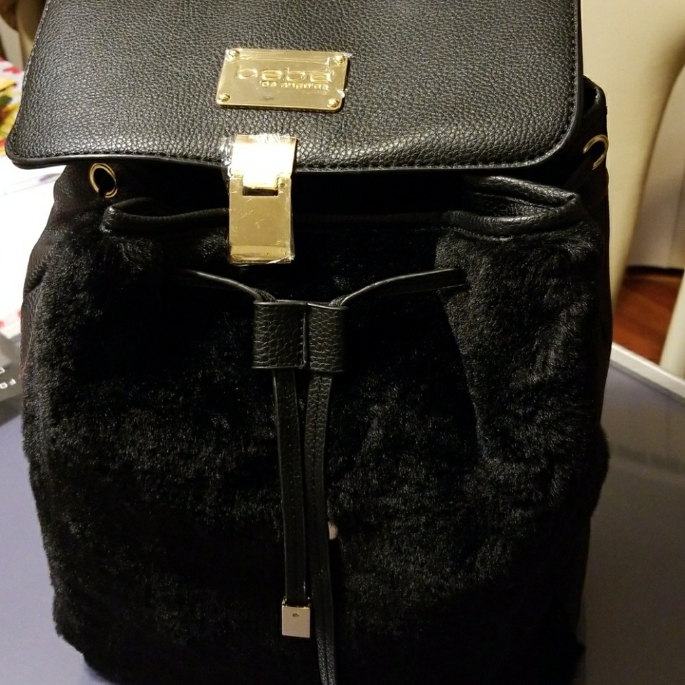 Bebe Black Backpack, w/ Fur, New - Picture 6 of 7